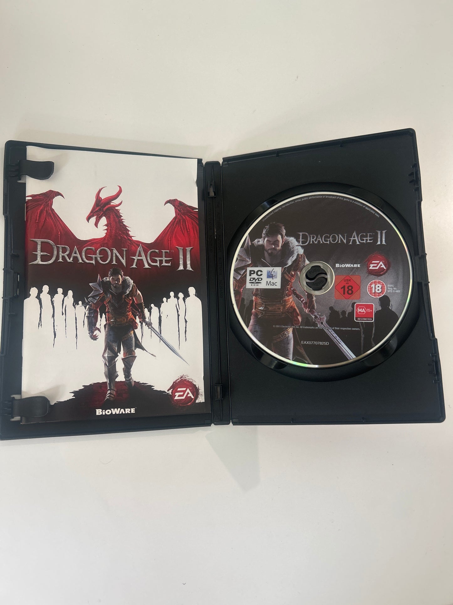 Dragon Age II PC DVD ROM BioWare Signature Edition